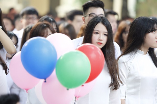 "Reply" lễ khai giảng thời đi học của sao Việt: Chi Pu, Quỳnh Anh Shyn xinh không chịu được, Tóc Tiên gây bất ngờ- Ảnh 8.