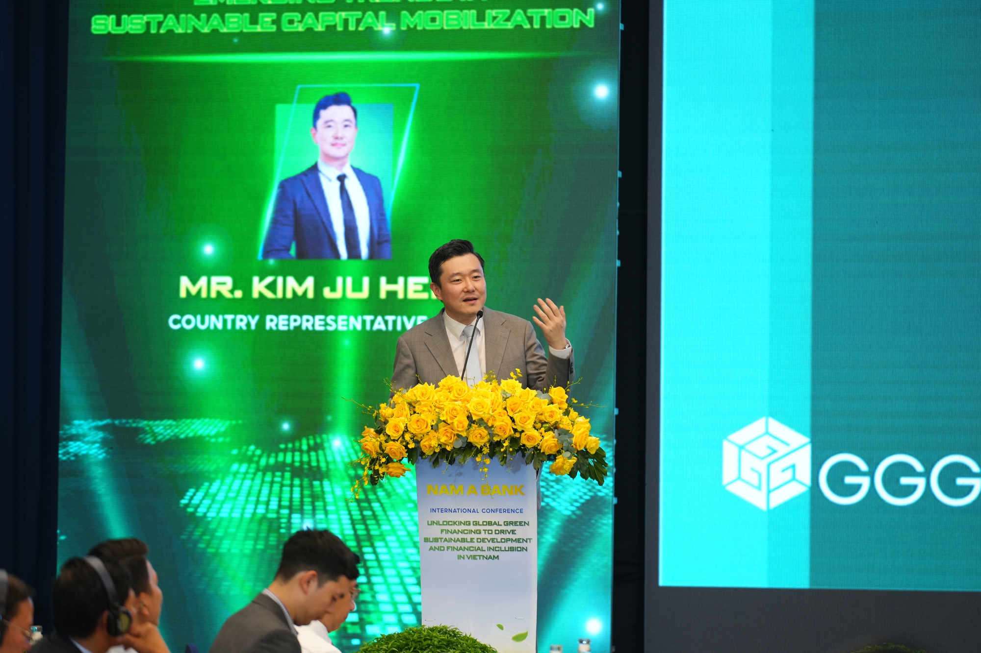 "Một con tôm xuất khẩu sang Mỹ phải chịu tới 4 loại thuế, chưa kể rào cản phi thuế quan xanh"- Ảnh 1. "Một con tôm xuất khẩu sang Mỹ phải chịu tới 4 loại thuế, chưa kể rào cản phi thuế quan xanh"- Ảnh 1.