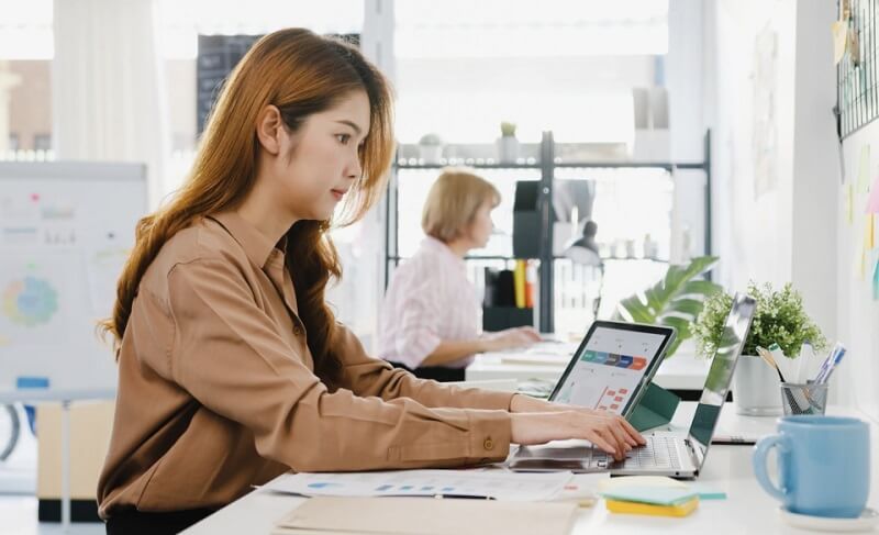 40 tuổi 3 lần mất việc, thu nhập giảm từ 130 triệu còn 18 triệu/tháng, người phụ nữ cay đắng nhận ra:&nbsp;Sau 35 tuổi, lợi thế kinh nghiệm, năng lực lại trở thành rào cản- Ảnh 1.