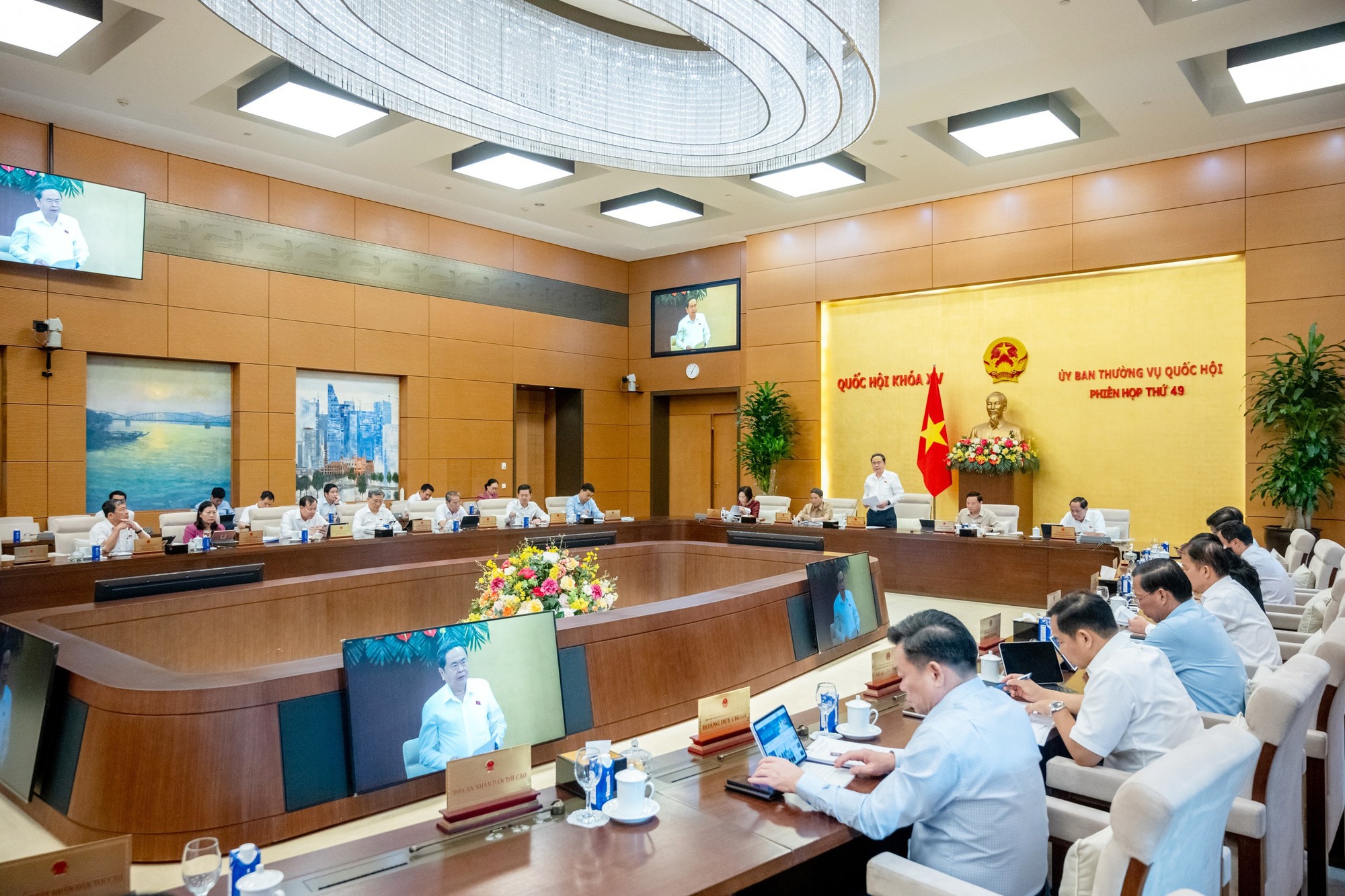 Khai mạc Phiên họp thứ 49 của Ủy ban Thường vụ Quốc hội- Ảnh 2. Khai mạc Phiên họp thứ 49 của Ủy ban Thường vụ Quốc hội- Ảnh 2.