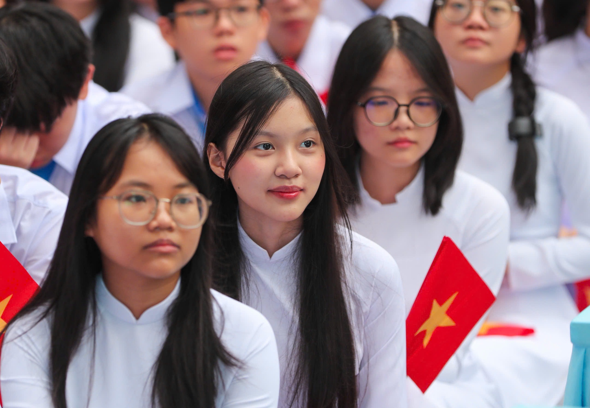 Tưng bừng khai giảng năm học mới đặc biệt chưa từng có- Ảnh 5. Tưng bừng khai giảng năm học mới đặc biệt chưa từng có- Ảnh 5.