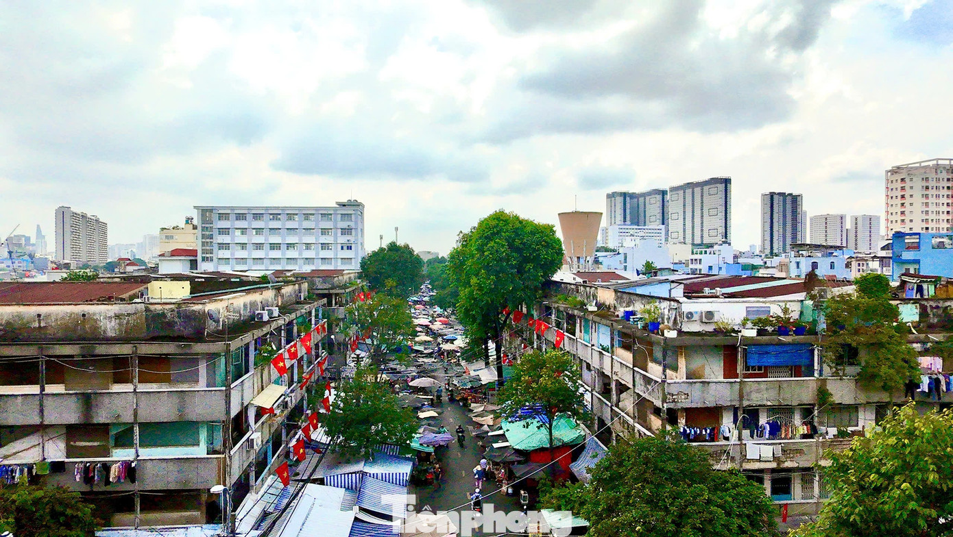 Sống bất an trong chung cư ở TPHCM: 'Nghe tiếng động mạnh là sợ trần rơi'- Ảnh 15. Sống bất an trong chung cư ở TPHCM: 'Nghe tiếng động mạnh là sợ trần rơi'- Ảnh 15.