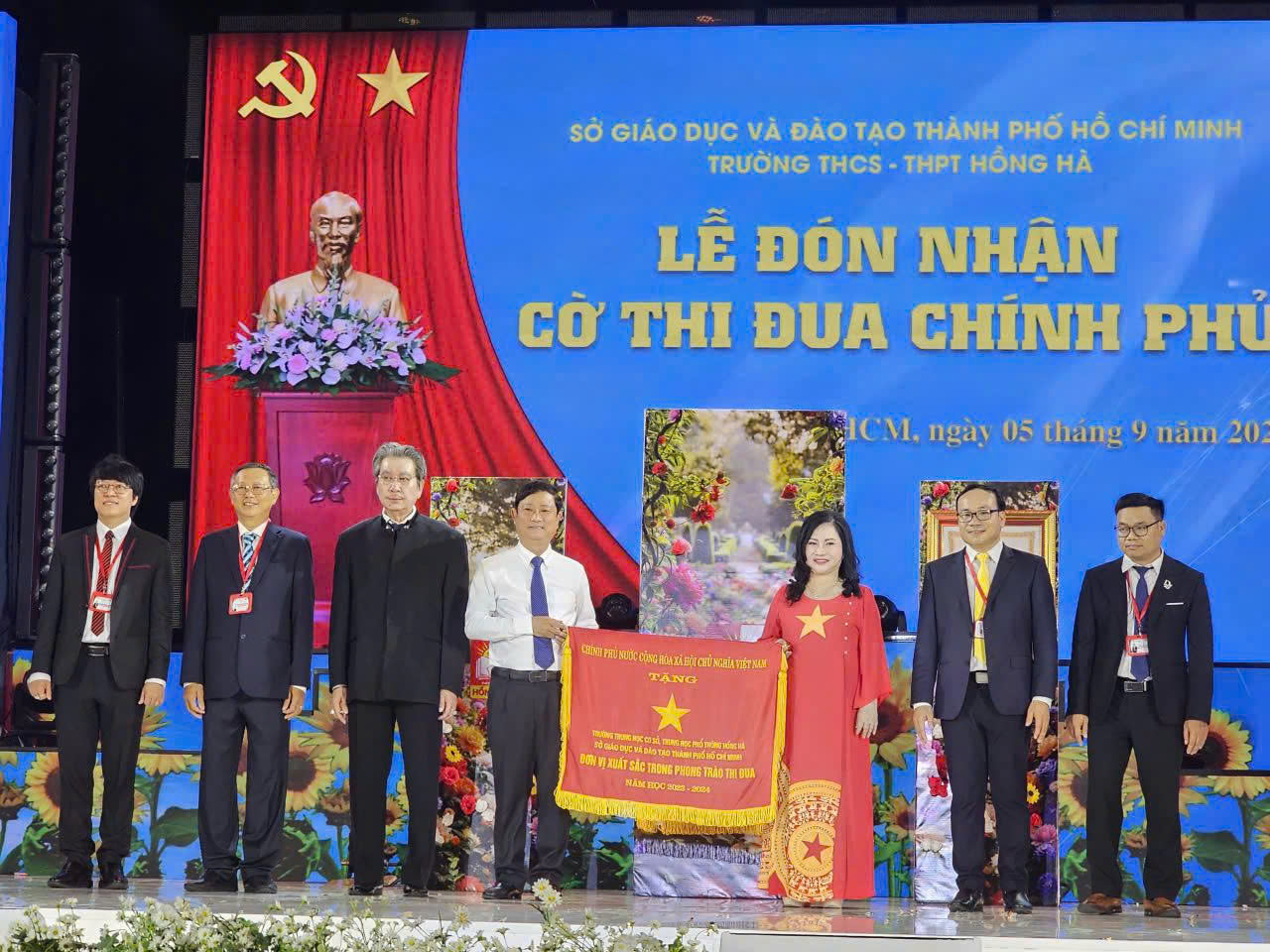 Tưng bừng khai giảng năm học mới đặc biệt chưa từng có- Ảnh 44. Tưng bừng khai giảng năm học mới đặc biệt chưa từng có- Ảnh 44.