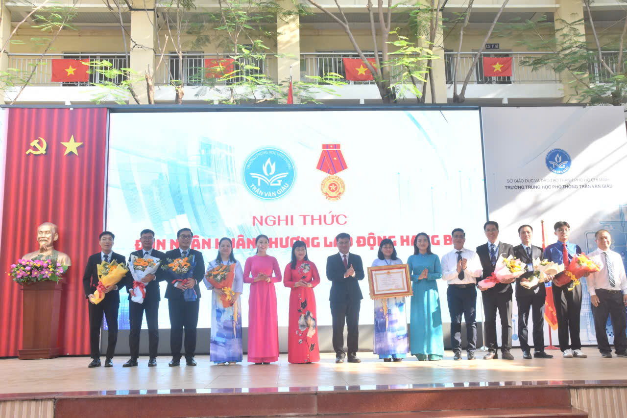 Tưng bừng khai giảng năm học mới đặc biệt chưa từng có- Ảnh 41. Tưng bừng khai giảng năm học mới đặc biệt chưa từng có- Ảnh 41.