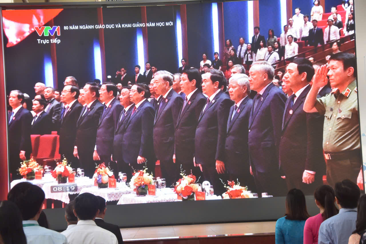 Tưng bừng khai giảng năm học mới đặc biệt chưa từng có- Ảnh 49. Tưng bừng khai giảng năm học mới đặc biệt chưa từng có- Ảnh 49.