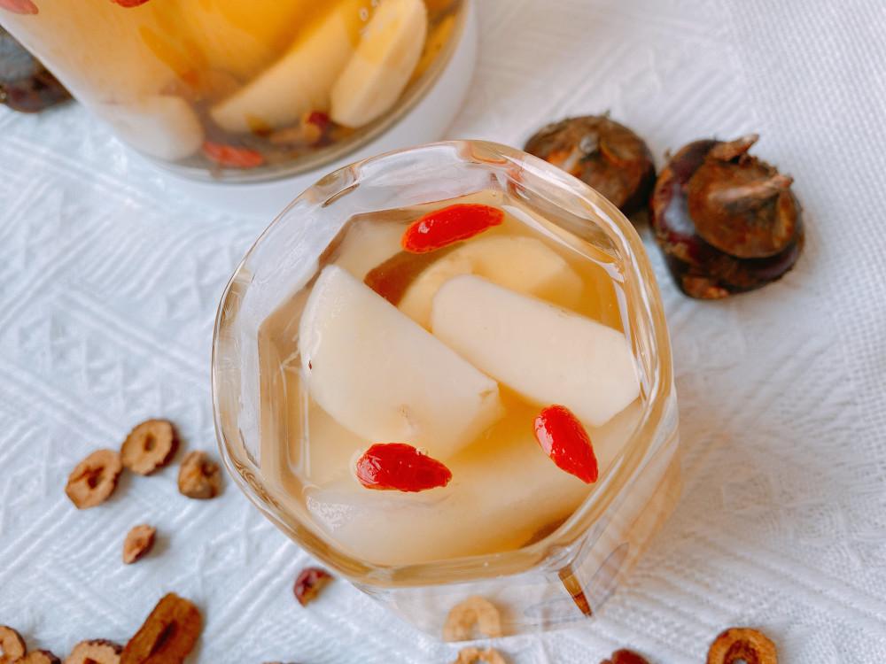 Ăn lê mùa thu tốt ngang dùng thuốc bắc: Cách chọn và ăn lê thế nào để dưỡng ẩm da, bảo vệ phổi, lá lách, dạ dày trong mùa thu- Ảnh 3.