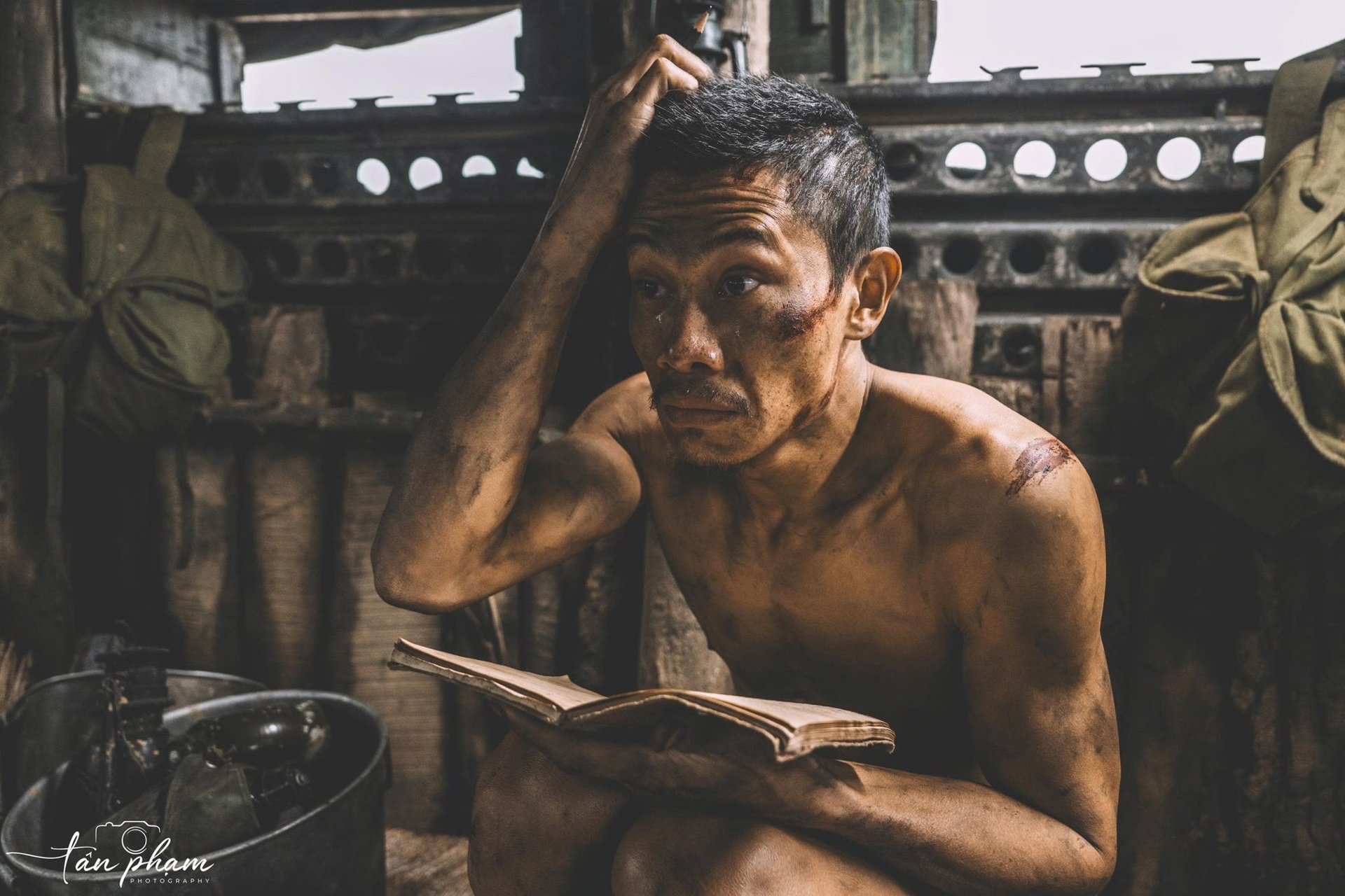 Bức thư tiễn biệt phiên bản đời thật của "đội trưởng Tạ" trong Mưa Đỏ và câu chuyện 30 năm tìm chồng của "người vợ 7 ngày"- Ảnh 4. Bức thư tiễn biệt phiên bản đời thật của "đội trưởng Tạ" trong Mưa Đỏ và câu chuyện 30 năm tìm chồng của "người vợ 7 ngày"- Ảnh 4.