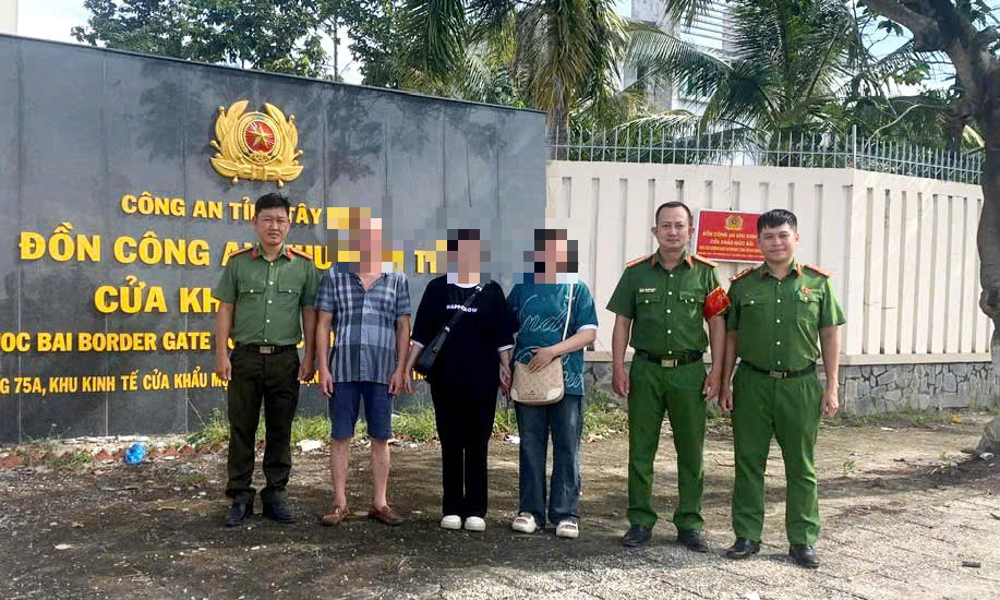 Nhận thông tin từ công an ở Hà Nội, công an tại Tây Ninh giải cứu kịp thời cô gái 18 tuổi- Ảnh 1. Nhận thông tin từ công an ở Hà Nội, công an tại Tây Ninh giải cứu kịp thời cô gái 18 tuổi- Ảnh 1.