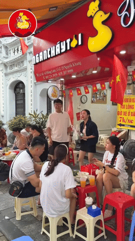 Lương Xuân Trường cùng vợ Giám đốc và ái nữ lộ diện sau ồn ào trên MXH, thái độ gây chú ý- Ảnh 2.