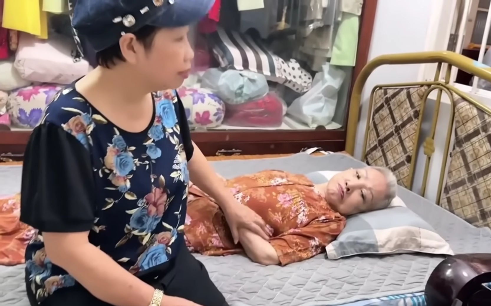 Xót xa "bà hoàng cải lương" ngày càng yếu, nằm một chỗ không còn nhớ ai- Ảnh 1. Xót xa "bà hoàng cải lương" ngày càng yếu, nằm một chỗ không còn nhớ ai- Ảnh 1.
