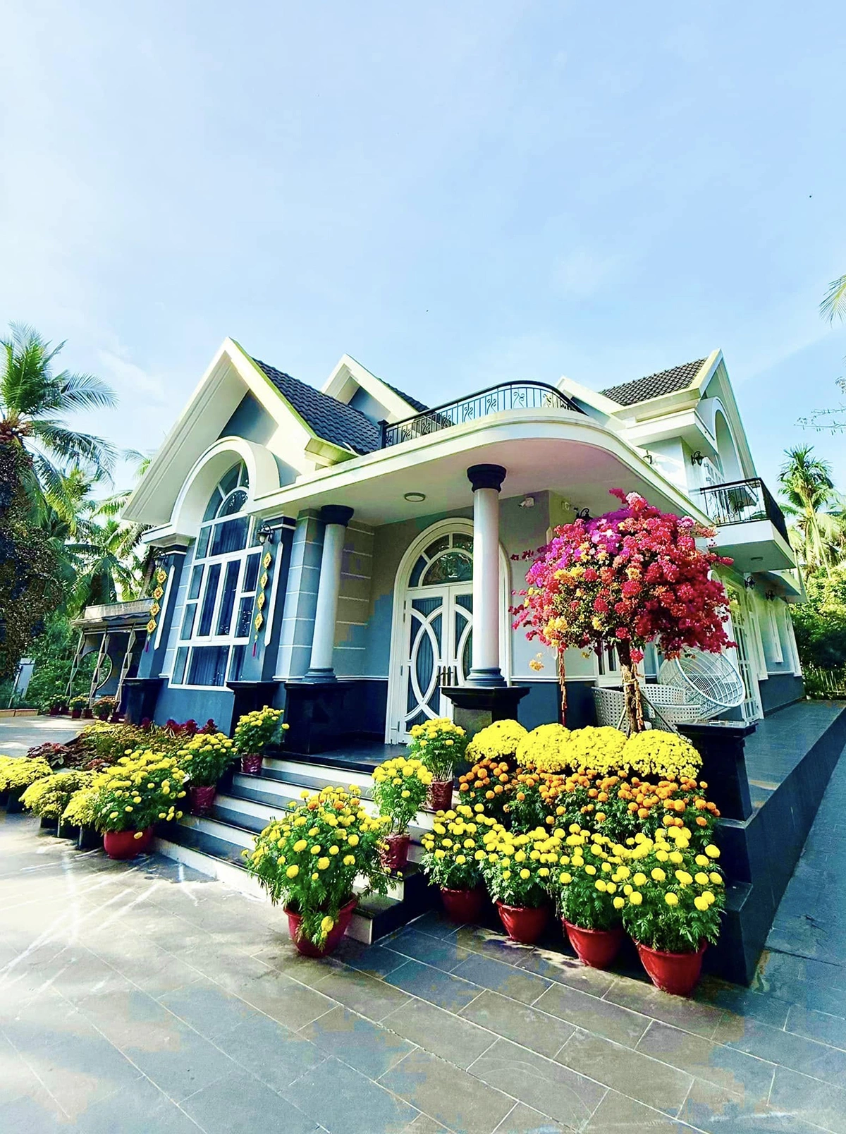 Diễn viên Việt sở hữu 2 biệt thự, 3 nhà hàng: Hủy hôn vợ sắp cưới, tuổi 41 yêu bạn gái kém 16 tuổi- Ảnh 6. Diễn viên Việt sở hữu 2 biệt thự, 3 nhà hàng: Hủy hôn vợ sắp cưới, tuổi 41 yêu bạn gái kém 16 tuổi- Ảnh 6.