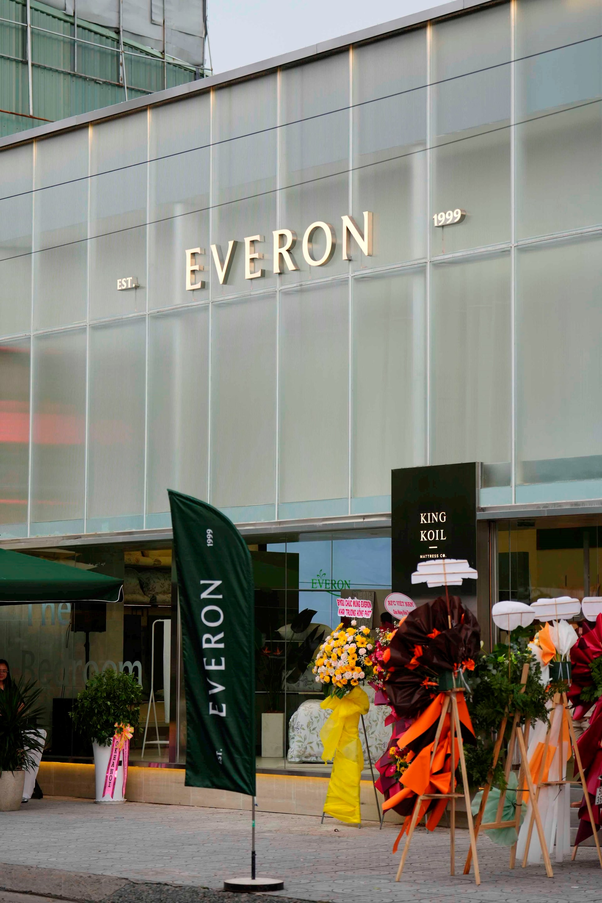 Bắt tay 'gã khổng lồ' sợi vải của Áo, Everpia (EVE) chi lớn cho Flagship Space, chính thức bước vào cuộc đua hàng hiệu 9.000 tỷ của Việt Nam- Ảnh 2.