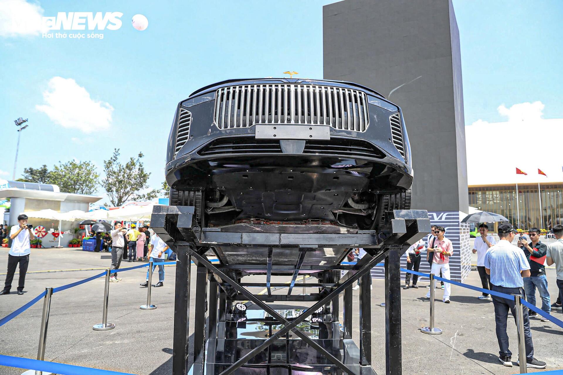 Xe Việt lần đầu đạt chuẩn VPAM VR7, thách thức 440 viên đạn và mìn nổ- Ảnh 10.