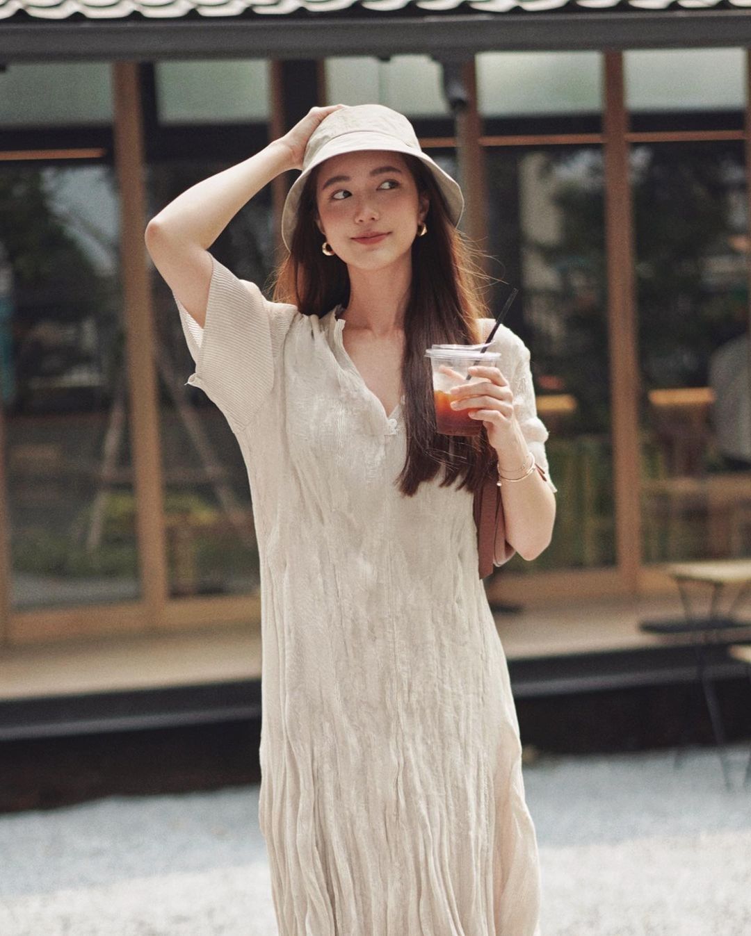 Người trẻ 2025: Càng ít mua sắm càng tự tin về tài chính - lối sống ngược khiến nhiều phụ huynh bất ngờ- Ảnh 1. Người trẻ 2025: Càng ít mua sắm càng tự tin về tài chính - lối sống ngược khiến nhiều phụ huynh bất ngờ- Ảnh 1.