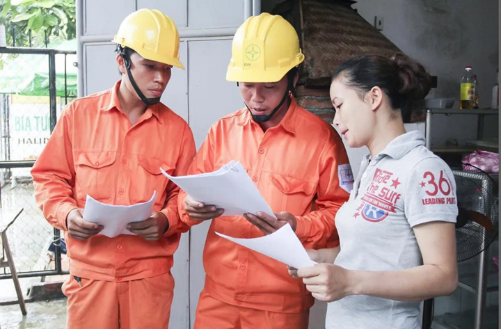 Bộ Công Thương: Giá điện chỉ tăng 2-5% nếu tính khoản lỗ hơn 44.000 tỷ của EVN- Ảnh 1. Bộ Công Thương: Giá điện chỉ tăng 2-5% nếu tính khoản lỗ hơn 44.000 tỷ của EVN- Ảnh 1.