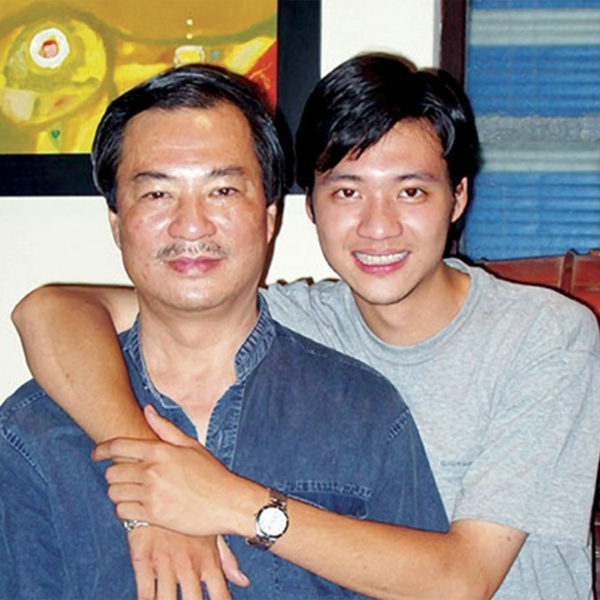 Phó giám đốc VFC nghỉ việc ở tuổi 43: Cha đẻ loạt bom tấn quốc dân, chuyện tình viên mãn cả showbiz ngưỡng mộ- Ảnh 5.