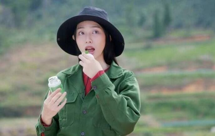 Bộ Công an kết luận gì về vai trò của Sen Vàng và “bà trùm hoa hậu” trong vụ kẹo Kera?- Ảnh 1.