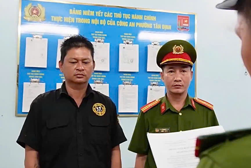 Bắt khẩn cấp Nguyễn Thanh Sơn - kẻ hành hung người đi đường- Ảnh 1. Bắt khẩn cấp Nguyễn Thanh Sơn - kẻ hành hung người đi đường- Ảnh 1.