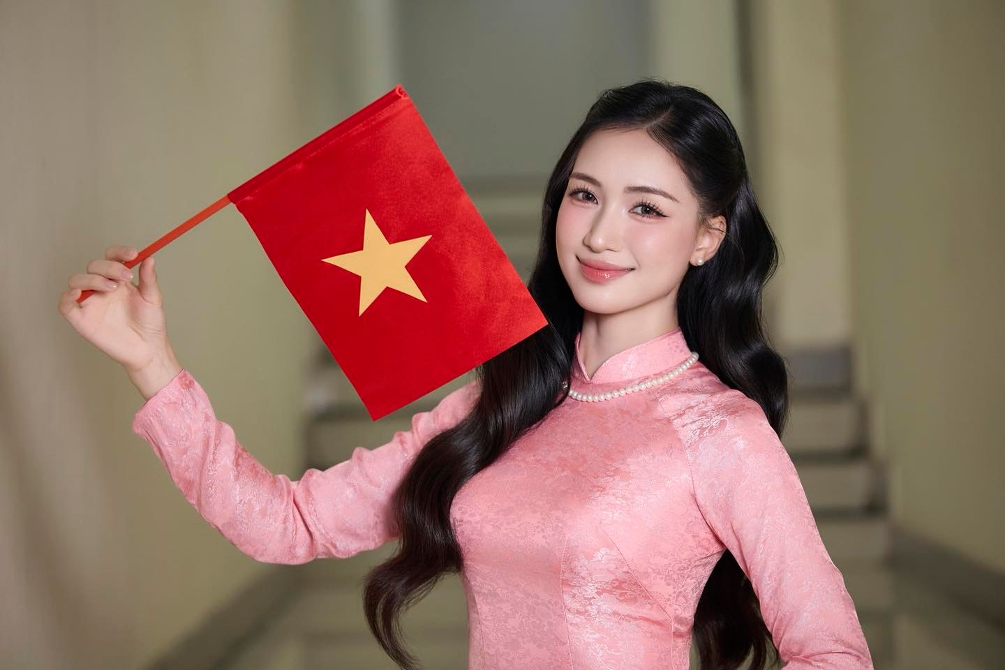 Hòa Minzy lộ ảnh quá khứ thừa cân: Đây là thực đơn giảm cân nữ ca sĩ áp dụng để sắc vóc vạn người mê, collagen được giữ trọn- Ảnh 8. Hòa Minzy lộ ảnh quá khứ thừa cân: Đây là thực đơn giảm cân nữ ca sĩ áp dụng để sắc vóc vạn người mê, collagen được giữ trọn- Ảnh 8.