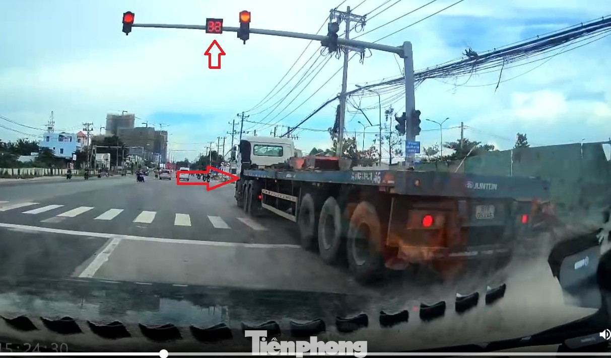 TPHCM: Ghi được hình ảnh vi phạm giao thông, người dân có thể gửi về địa chỉ nào?- Ảnh 1. TPHCM: Ghi được hình ảnh vi phạm giao thông, người dân có thể gửi về địa chỉ nào?- Ảnh 1.