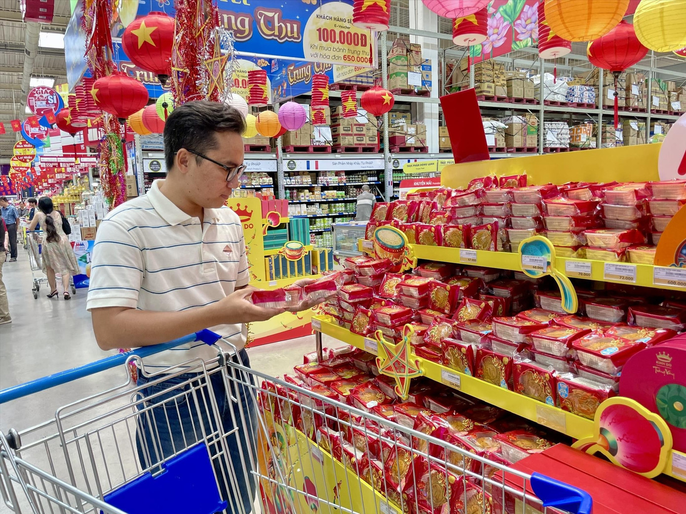 Mùa chạy đua bánh trung thu- Ảnh 1. Mùa chạy đua bánh trung thu- Ảnh 1.