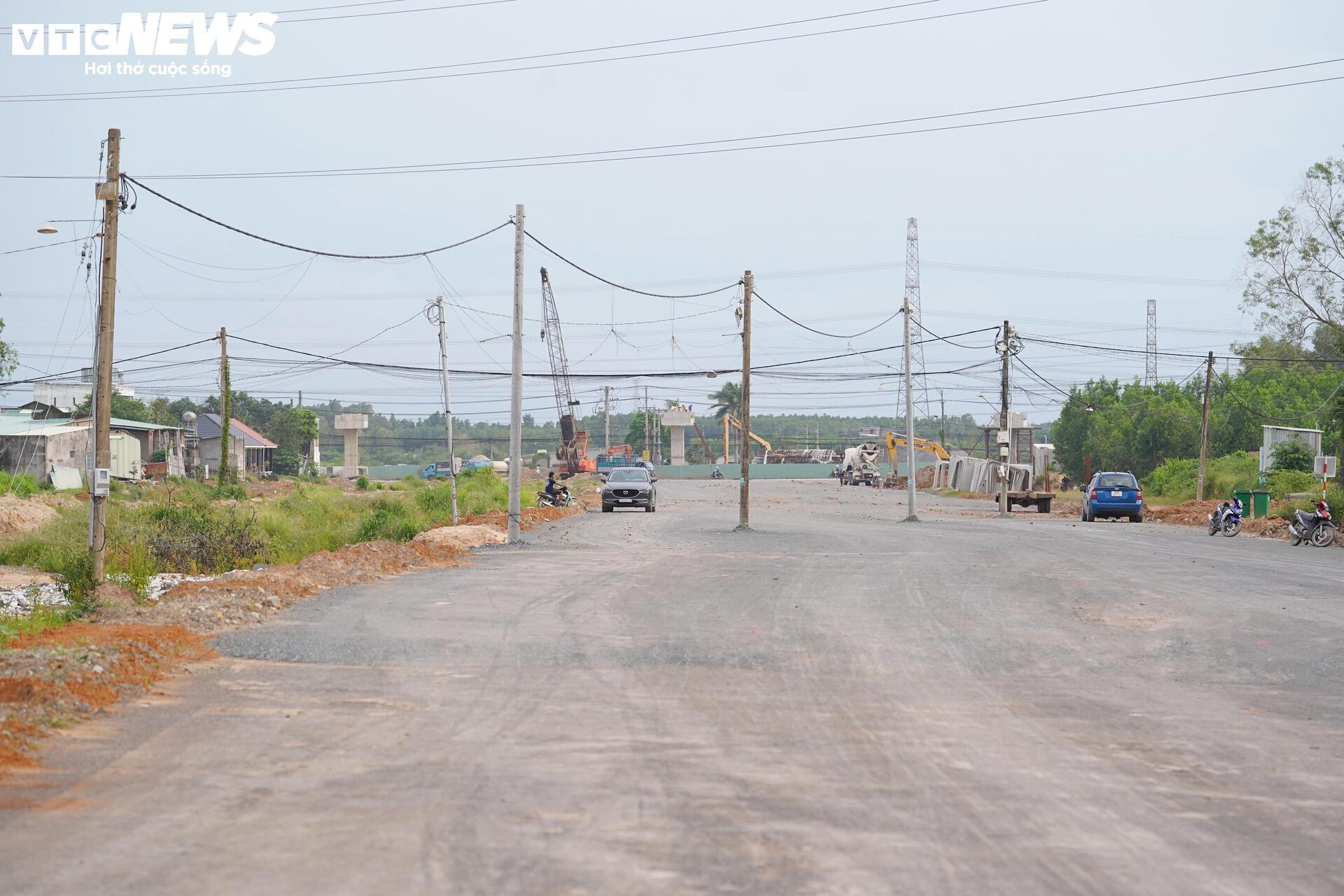Vành đai 3 qua Đồng Nai thi công thần tốc, sẵn sàng thông xe toàn tuyến- Ảnh 9. Vành đai 3 qua Đồng Nai thi công thần tốc, sẵn sàng thông xe toàn tuyến- Ảnh 9.