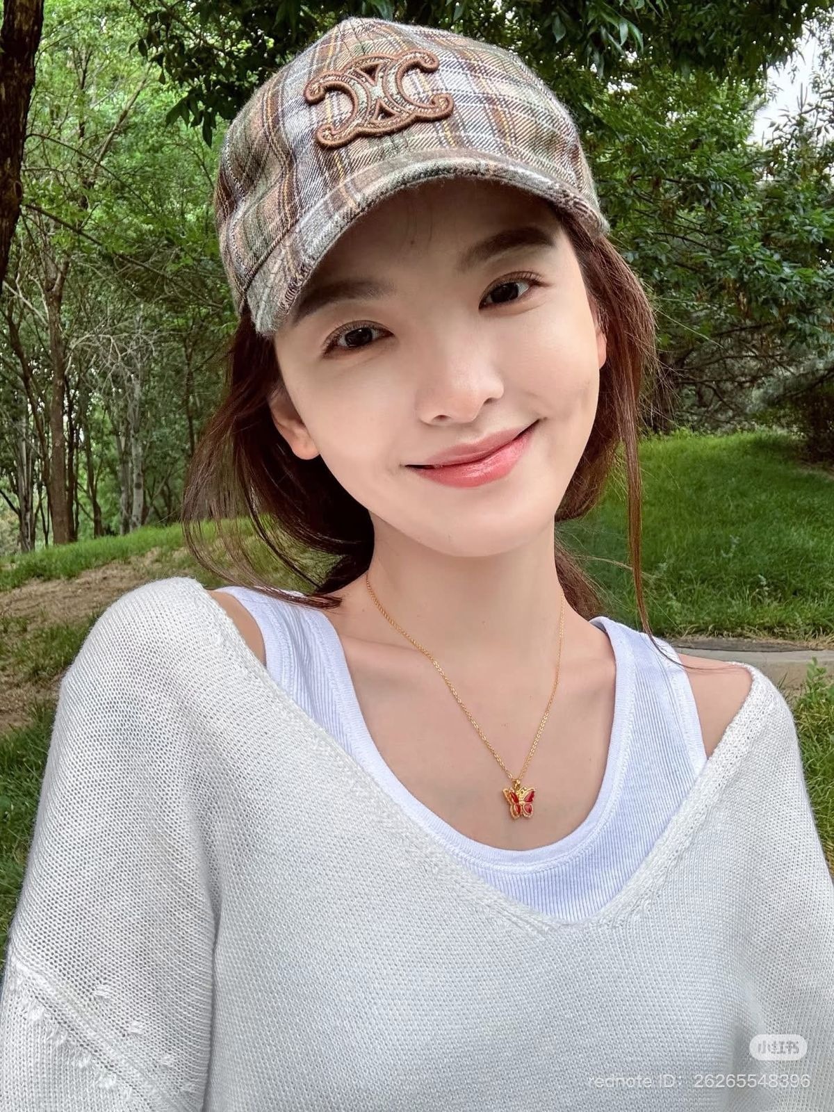 Nữ thần 10 triệu người say đắm: Cả đời chung thuỷ với 1 item, xinh đến nỗi chỉ muốn nhắm mắt yêu luôn!- Ảnh 9. Nữ thần 10 triệu người say đắm: Cả đời chung thuỷ với 1 item, xinh đến nỗi chỉ muốn nhắm mắt yêu luôn!- Ảnh 9.