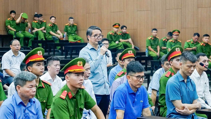 Cựu phó chủ nhiệm Văn phòng Quốc hội: Làm trợ lý, thư ký có những rủi ro không thể lường trước- Ảnh 1.