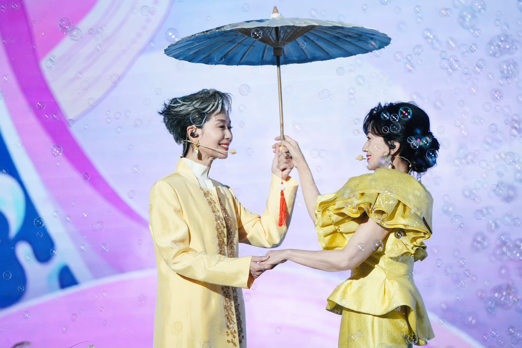 Đến bao giờ mới lại có phim Trung Quốc đỉnh cỡ này: Rating lên đến 91%, nữ chính đẹp bất bại mọi thời đại- Ảnh 7. Đến bao giờ mới lại có phim Trung Quốc đỉnh cỡ này: Rating lên đến 91%, nữ chính đẹp bất bại mọi thời đại- Ảnh 7.