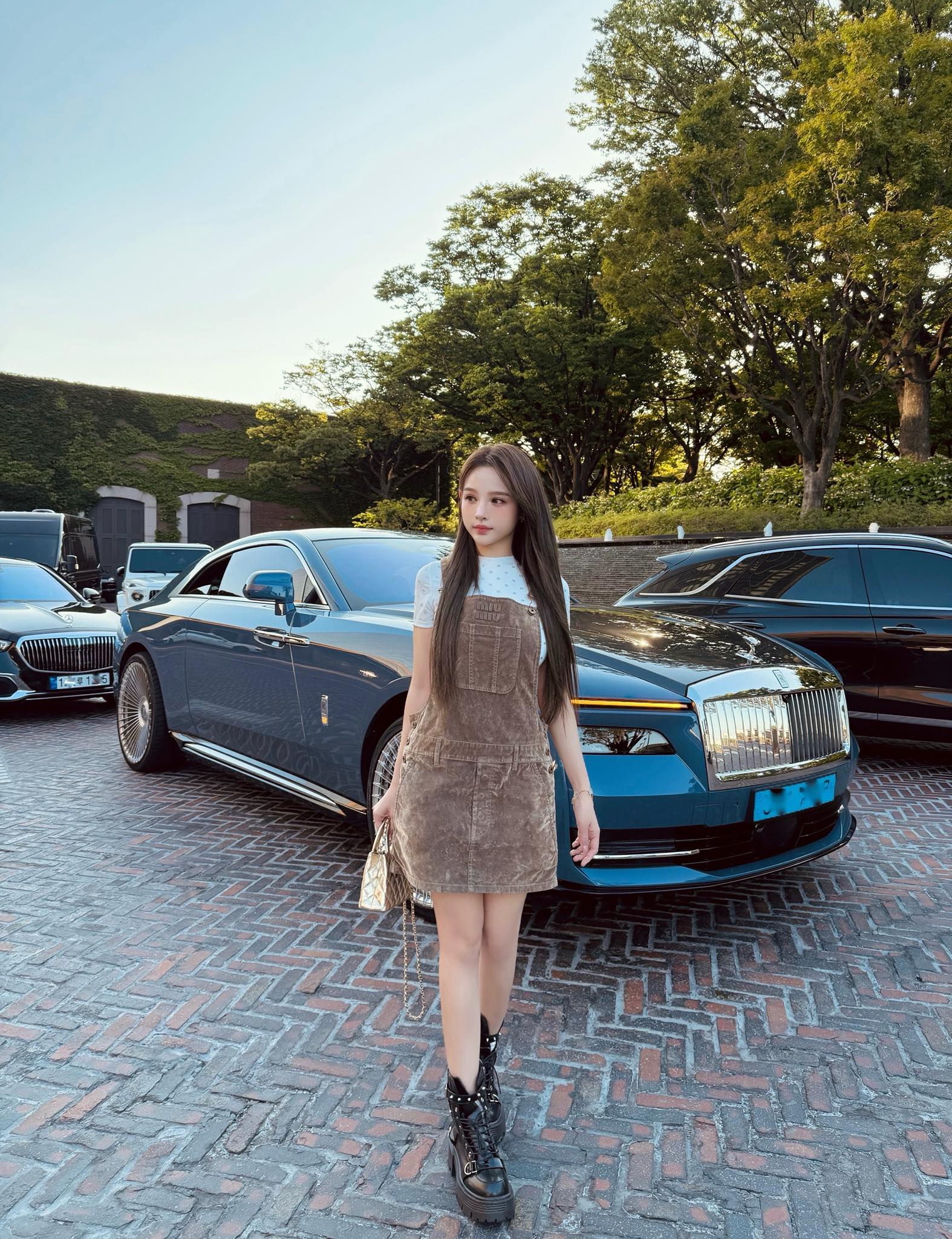 Girl phố có cuộc đời thành công nhất- Ảnh 7. Girl phố có cuộc đời thành công nhất- Ảnh 7.