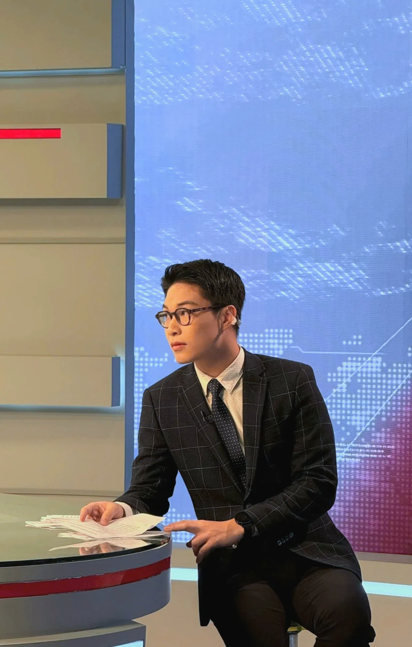 MC sinh năm 1996 gây sốt bởi màn phát âm tiếng Anh trên Vietnam Today: IELTS 9.0 thì cũng cũng ha!- Ảnh 2.