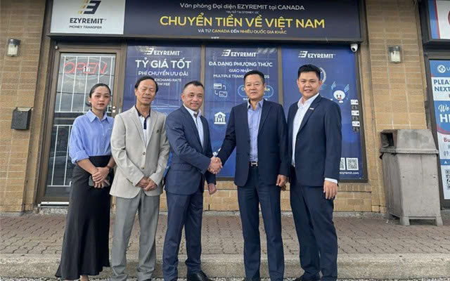 Sacombank-SBR và EzyRemit củng cố hợp tác chiến lược- Ảnh 1. Sacombank-SBR và EzyRemit củng cố hợp tác chiến lược- Ảnh 1.