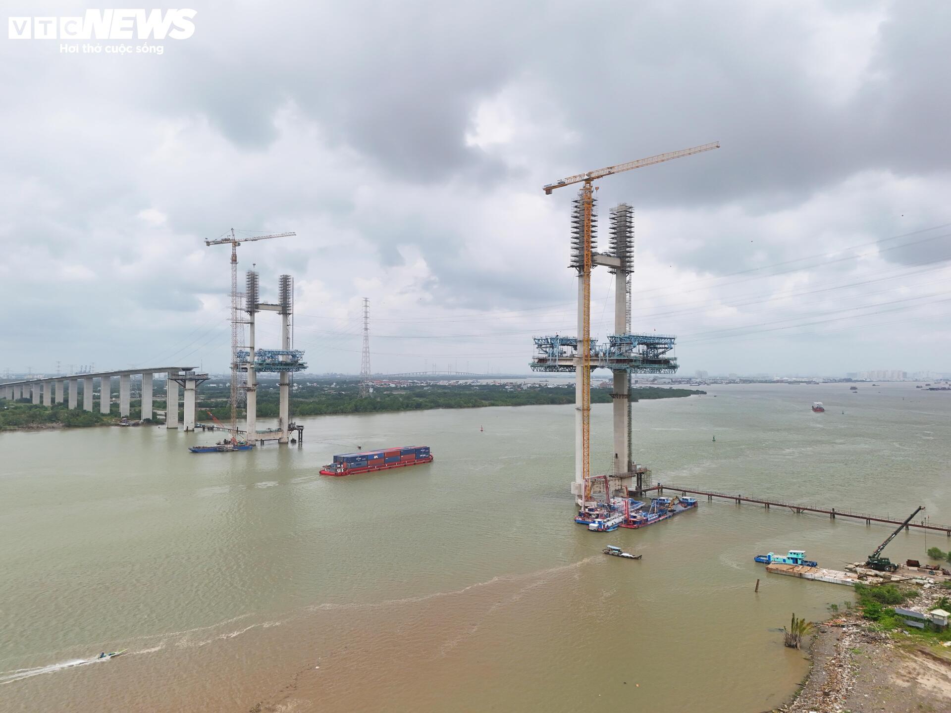 Khẩn trương thi công 'nút thắt' cuối cùng của cao tốc Bến Lức - Long Thành- Ảnh 2. Khẩn trương thi công 'nút thắt' cuối cùng của cao tốc Bến Lức - Long Thành- Ảnh 2.