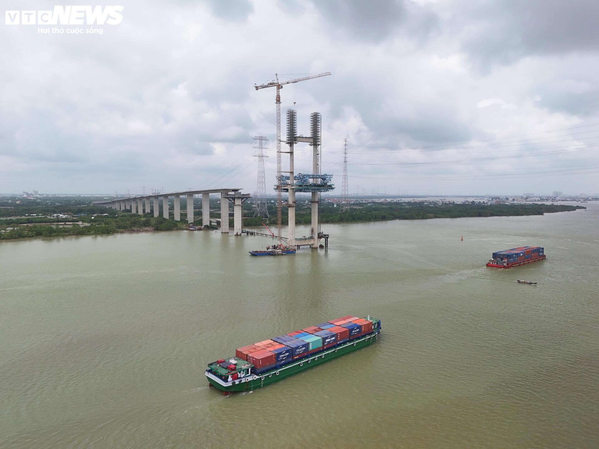 Khẩn trương thi công 'nút thắt' cuối cùng của cao tốc Bến Lức - Long Thành- Ảnh 14. Khẩn trương thi công 'nút thắt' cuối cùng của cao tốc Bến Lức - Long Thành- Ảnh 14.