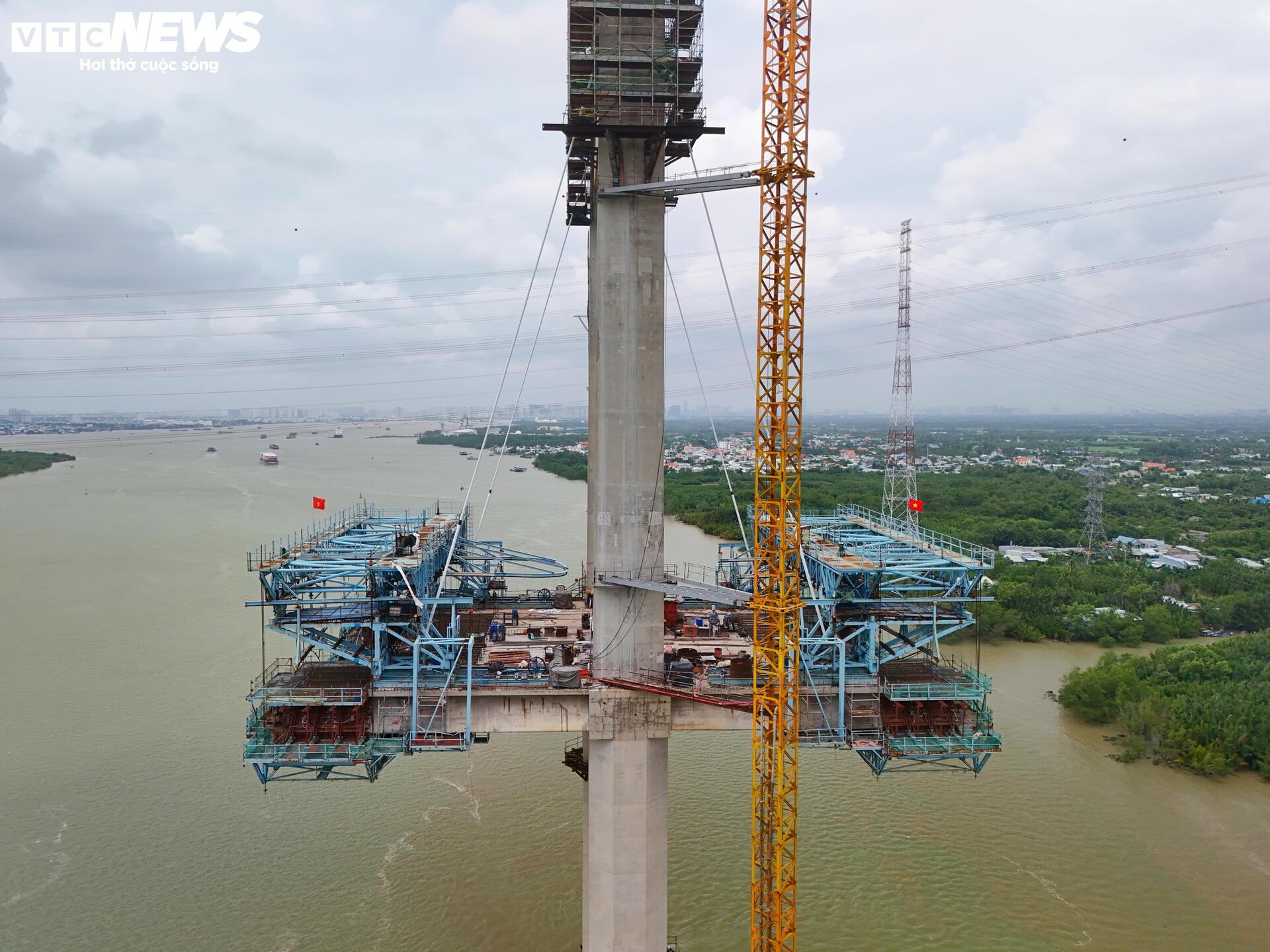 Khẩn trương thi công 'nút thắt' cuối cùng của cao tốc Bến Lức - Long Thành- Ảnh 6. Khẩn trương thi công 'nút thắt' cuối cùng của cao tốc Bến Lức - Long Thành- Ảnh 6.