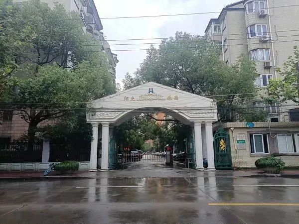 Sống 22 năm trong căn hộ 182m2, khi bán nhà thì được báo "diện tích đúng chỉ 162m2", chủ nhà phẫn nộ: “Ai bồi thường cho tôi?”- Ảnh 1.