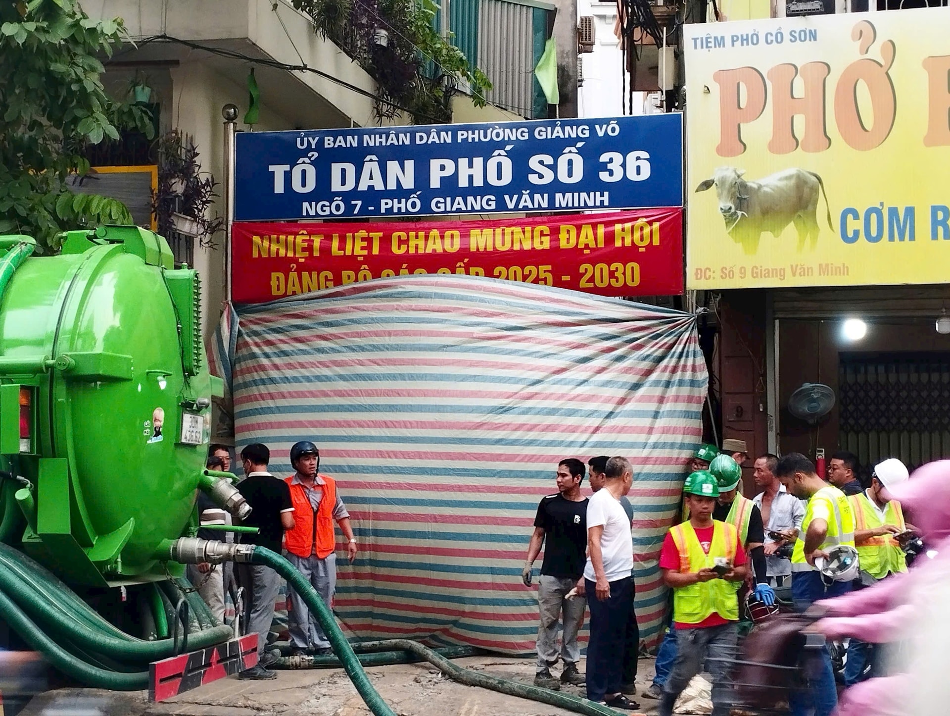 Nhà thầu dự án đường sắt xin lỗi vì hiện tượng trào bùn- Ảnh 1.