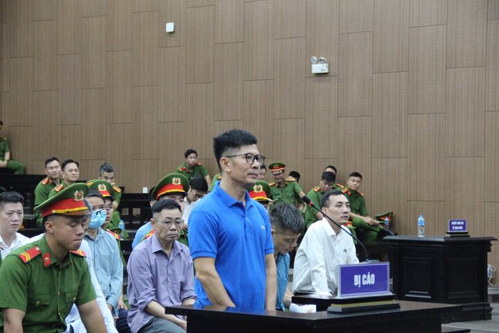 Chủ tịch Tập đoàn Thuận An khai về bữa ăn với Bí thư Bắc Giang ở nhà lãnh đạo cấp cao- Ảnh 1. Chủ tịch Tập đoàn Thuận An khai về bữa ăn với Bí thư Bắc Giang ở nhà lãnh đạo cấp cao- Ảnh 1.