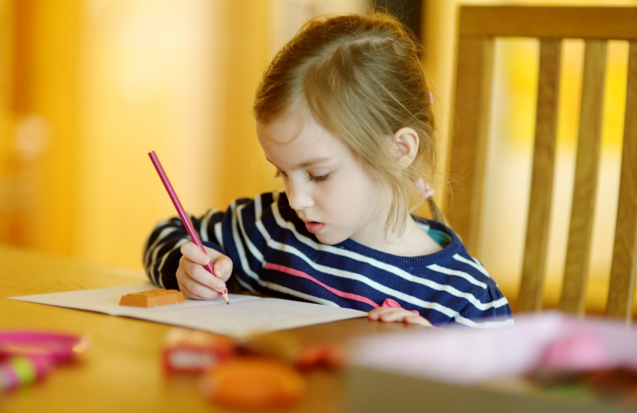 Nghiên cứu từ Đại học Đông Phần Lan chỉ ra thói quen 10 phút biến trẻ lười thành 'cao thủ học tập'- Ảnh 1.