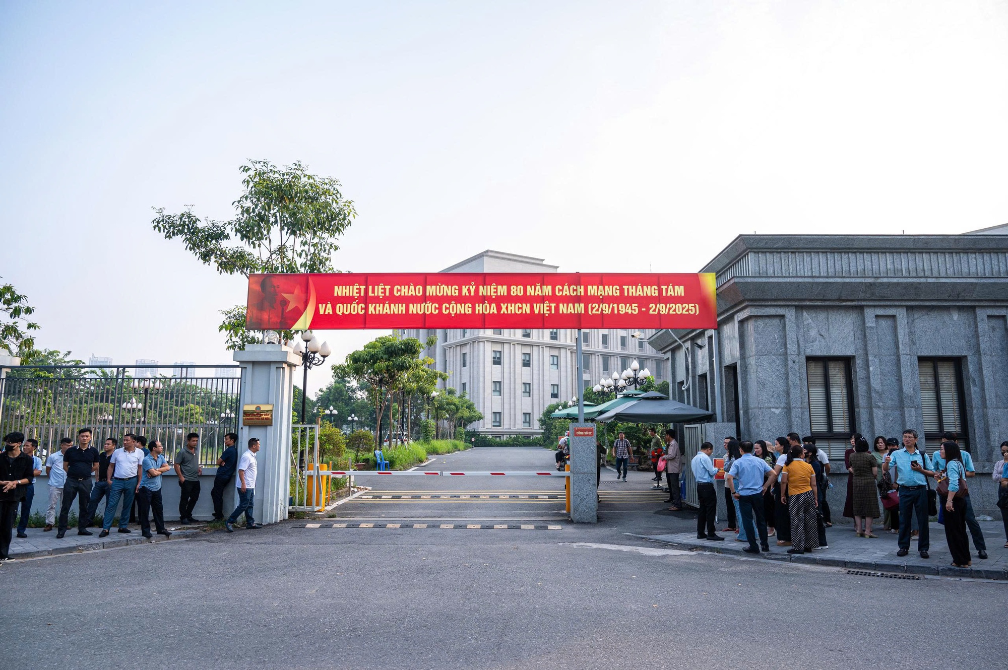 Cựu phó Chủ nhiệm Văn phòng Quốc hội, cựu Trợ lý Chủ tịch Quốc hội hầu toà- Ảnh 10.