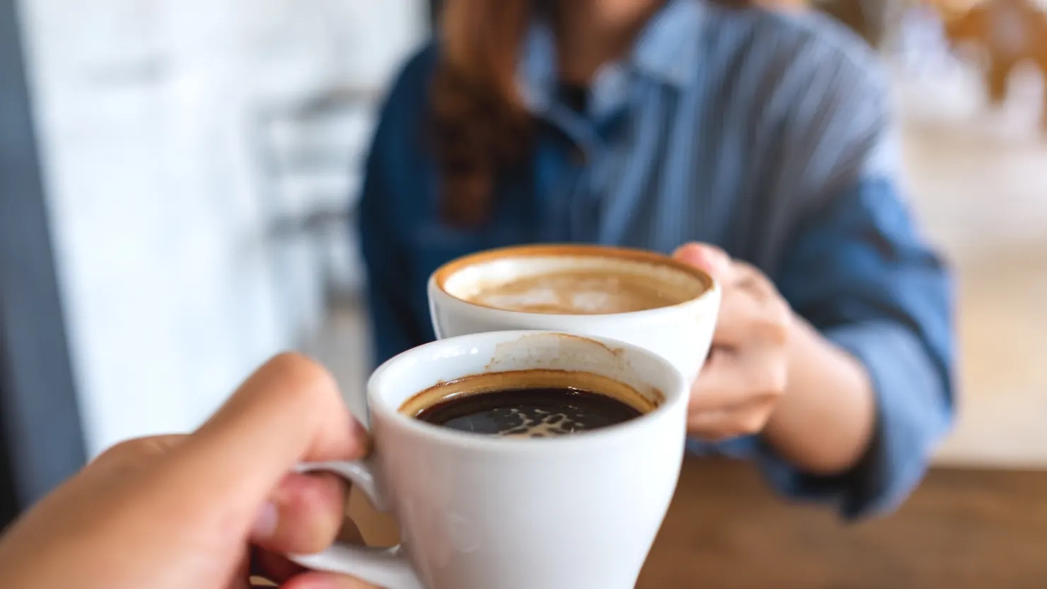 Nên uống bao nhiêu cốc cà phê mỗi ngày là tốt nhất? Chuyên gia có câu trả lời khiến nhiều người thay đổi suy nghĩ lâu nay- Ảnh 1. Nên uống bao nhiêu cốc cà phê mỗi ngày là tốt nhất? Chuyên gia có câu trả lời khiến nhiều người thay đổi suy nghĩ lâu nay- Ảnh 1.