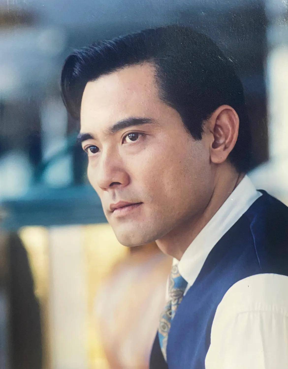 Showbiz có 1 mỹ nam được 2 nữ thần sắc đẹp yêu say đắm cũng chẳng màng, bỏ về quê nuôi vịt chăn ngan- Ảnh 4. Showbiz có 1 mỹ nam được 2 nữ thần sắc đẹp yêu say đắm cũng chẳng màng, bỏ về quê nuôi vịt chăn ngan- Ảnh 4.