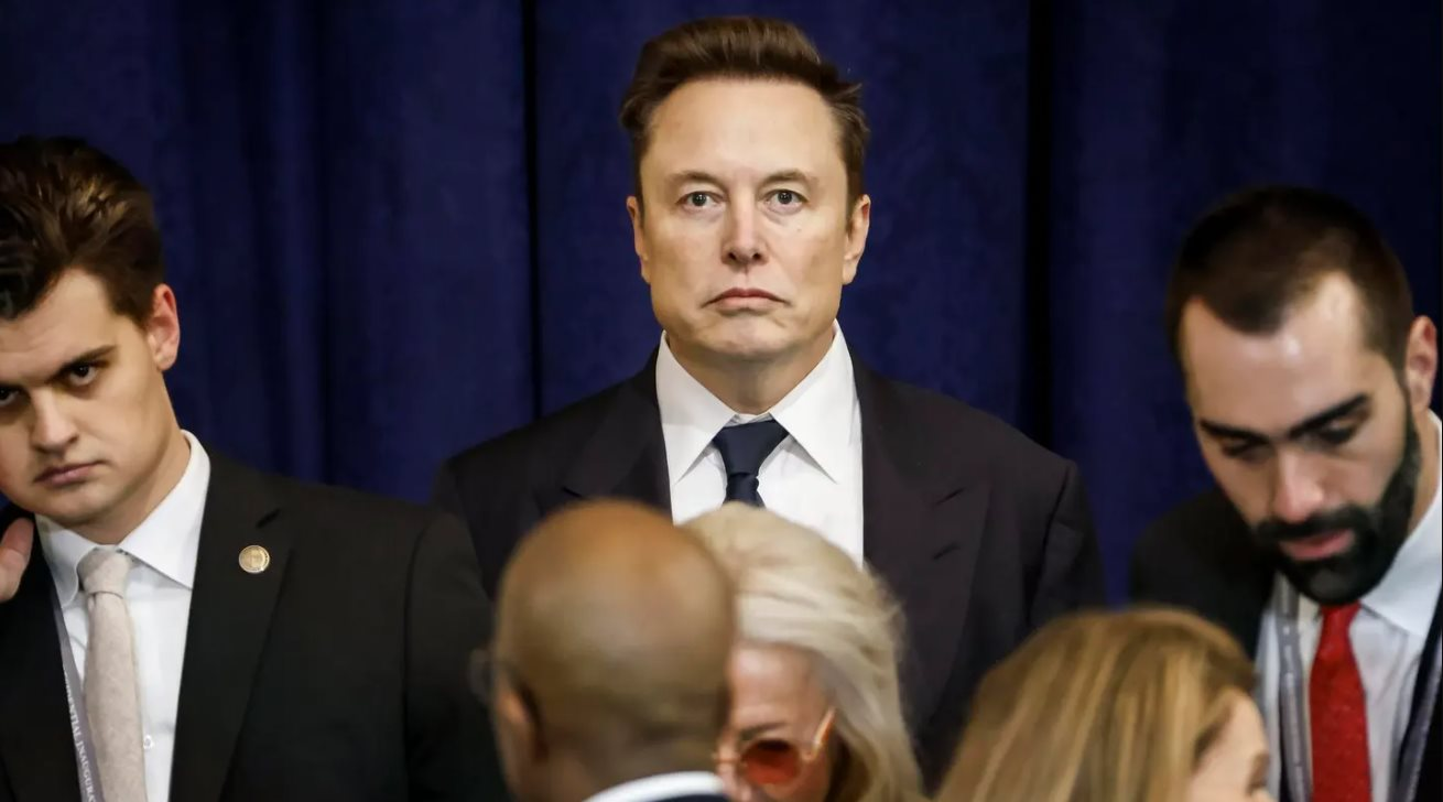 Elon Musk bị kiện vì đổ lỗi cho khách hàng: Tesla tự hào công nghệ tiên tiến nhưng có chuyện thì chối bỏ trách nhiệm- Ảnh 3.