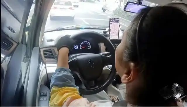 Nữ giám đốc phá sản phải làm tài xế xe tải để trả nợ tuyên bố: “Khổ mấy tôi cũng phải kiếm được hơn 37 triệu/tháng”- Ảnh 2.