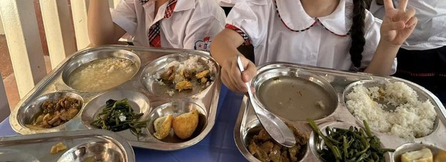 Phụ huynh Hà Nội rần rần khoe bữa ăn bán trú 10 NGHÌN ĐỒNG của con khiến ai nấy “lác mắt”: Chỉ mong con mình cũng được như thế!- Ảnh 8. Phụ huynh Hà Nội rần rần khoe bữa ăn bán trú 10 NGHÌN ĐỒNG của con khiến ai nấy “lác mắt”: Chỉ mong con mình cũng được như thế!- Ảnh 8.
