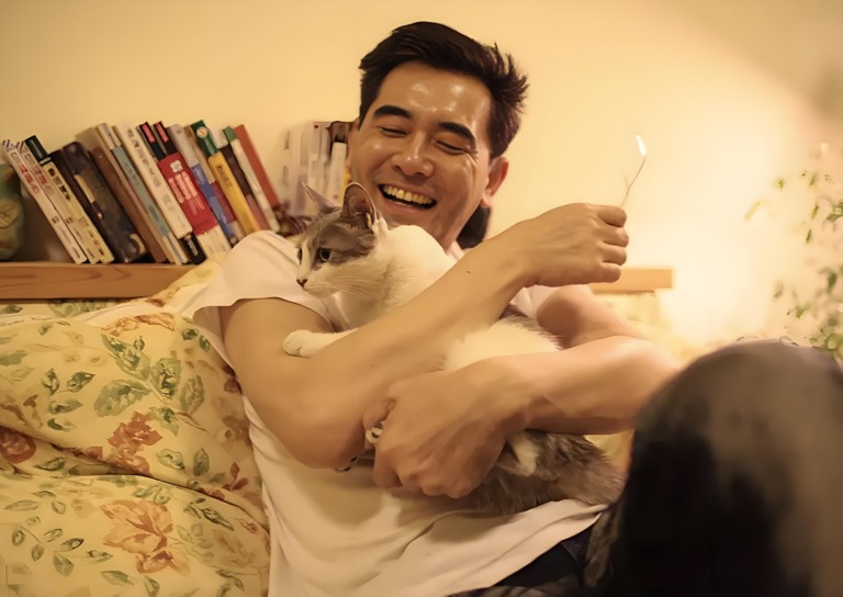 Showbiz có 1 mỹ nam được 2 nữ thần sắc đẹp yêu say đắm cũng chẳng màng, bỏ về quê nuôi vịt chăn ngan- Ảnh 9. Showbiz có 1 mỹ nam được 2 nữ thần sắc đẹp yêu say đắm cũng chẳng màng, bỏ về quê nuôi vịt chăn ngan- Ảnh 9.