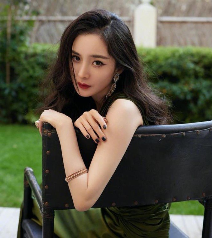 Hé lộ điểm thi đại học gây choáng của loạt sao Hoa ngữ: Hóa ra "siêu sao học thuật" là có thật!- Ảnh 7. Hé lộ điểm thi đại học gây choáng của loạt sao Hoa ngữ: Hóa ra "siêu sao học thuật" là có thật!- Ảnh 7.