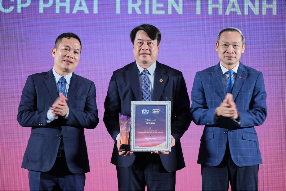 Khối ngân hàng thương mại tăng tốc đóng góp ngân sách, củng cố nguồn lực quốc gia- Ảnh 2.