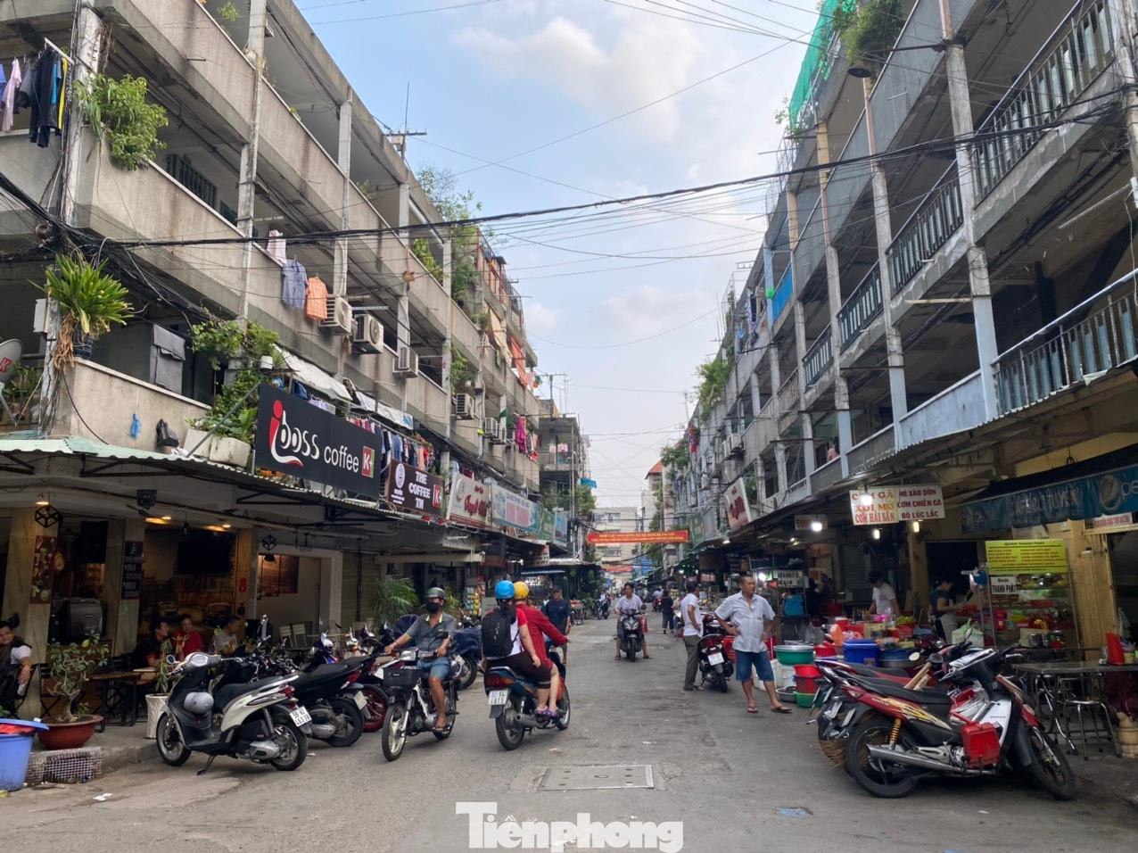 TPHCM điều chỉnh kế hoạch cải tạo, xây dựng lại chung cư cũ- Ảnh 1. TPHCM điều chỉnh kế hoạch cải tạo, xây dựng lại chung cư cũ- Ảnh 1.
