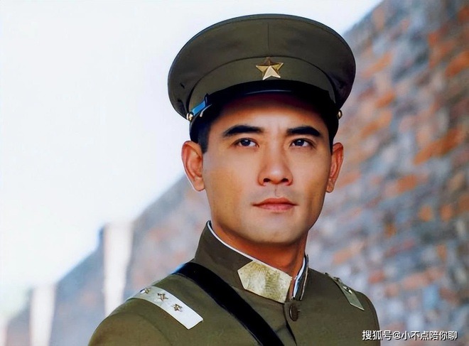 Showbiz có 1 mỹ nam được 2 nữ thần sắc đẹp yêu say đắm cũng chẳng màng, bỏ về quê nuôi vịt chăn ngan- Ảnh 3. Showbiz có 1 mỹ nam được 2 nữ thần sắc đẹp yêu say đắm cũng chẳng màng, bỏ về quê nuôi vịt chăn ngan- Ảnh 3.